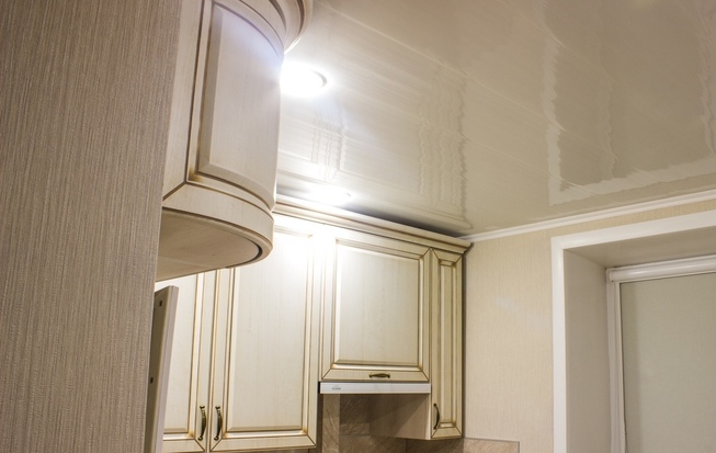 Кухня из массив П образная форма