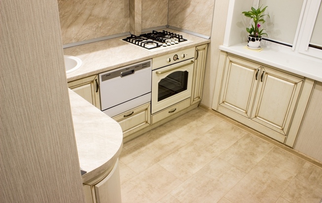 Кухня из массив П образная форма