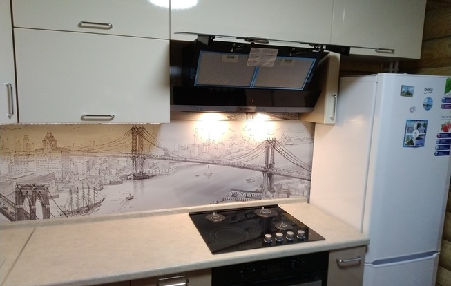 Кухня 5 кв. метров бежевого цвета угловая