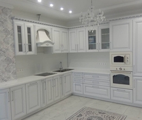 Кухня в пленке ПВХ в классическом стиле