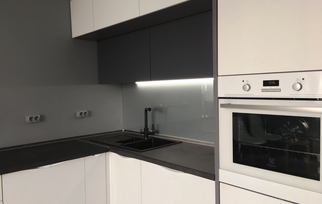 Современная кухня угловая