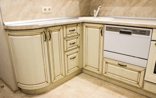 Кухня из массив П образная форма