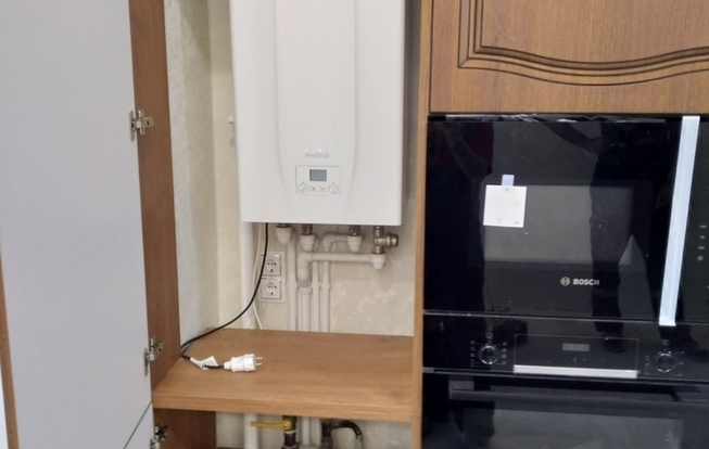 Дизайн кухни 20 кв. метров под древесную структуру