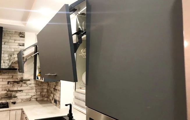 Кухня 15 кв. метров с окном на против мойки