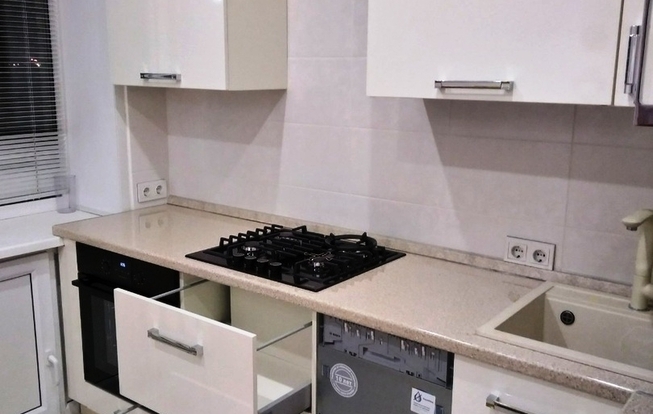 Маленькая кухня светлая